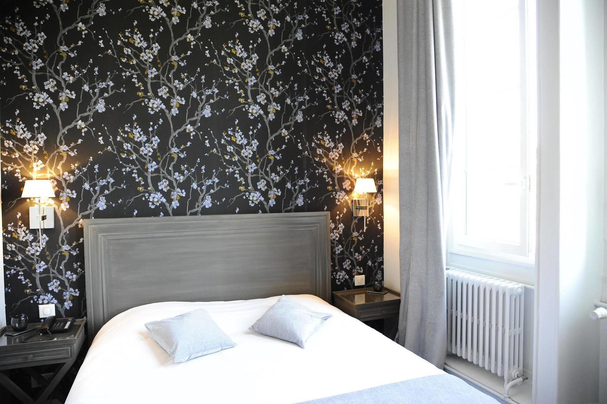 The Originals Boutique, Hotel Maison De L'Abbaye Antony Exterior photo